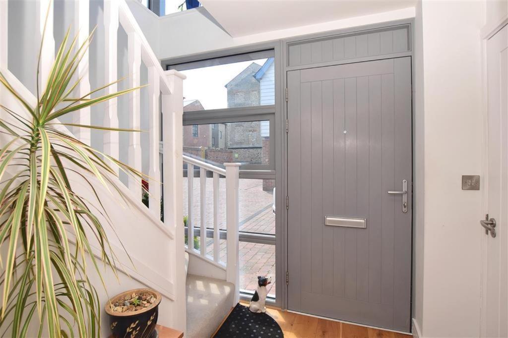 Modern City Centre House With Free Parking Canterbury Luaran gambar