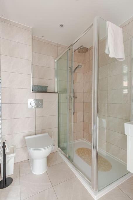 Modern City Centre House With Free Parking Canterbury Luaran gambar