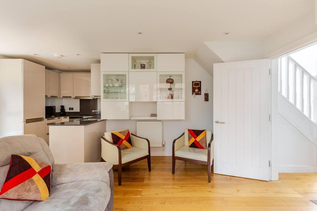 Modern City Centre House With Free Parking Canterbury Luaran gambar